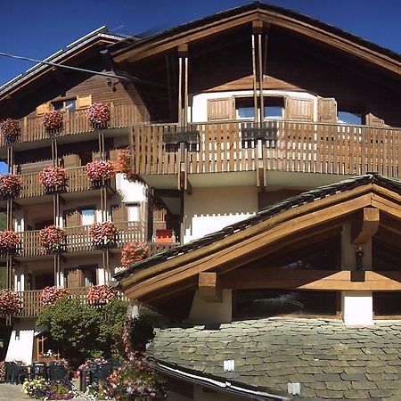 Hotel Vallée De Cogne Buitenkant foto